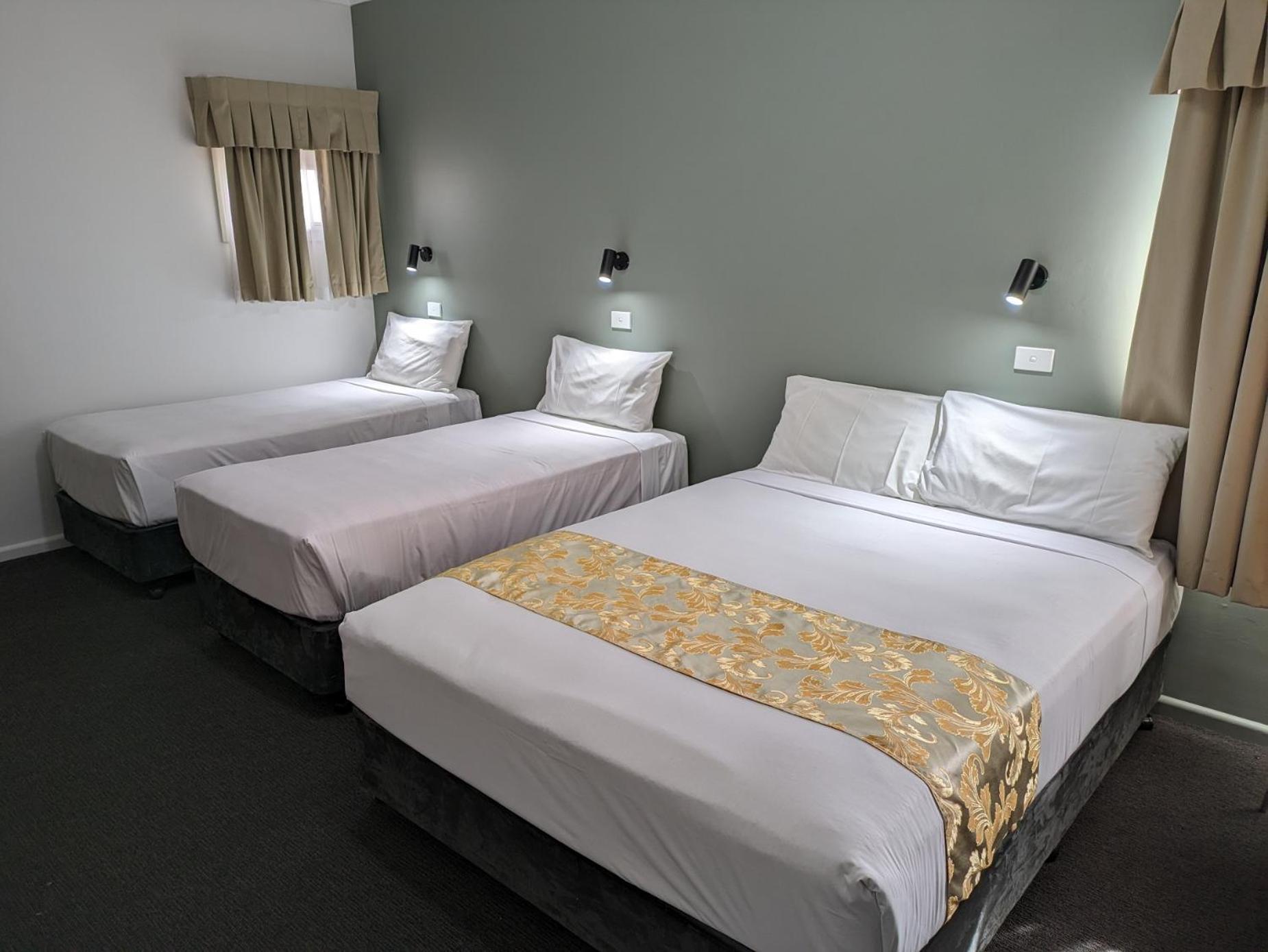 Country Motor Motel