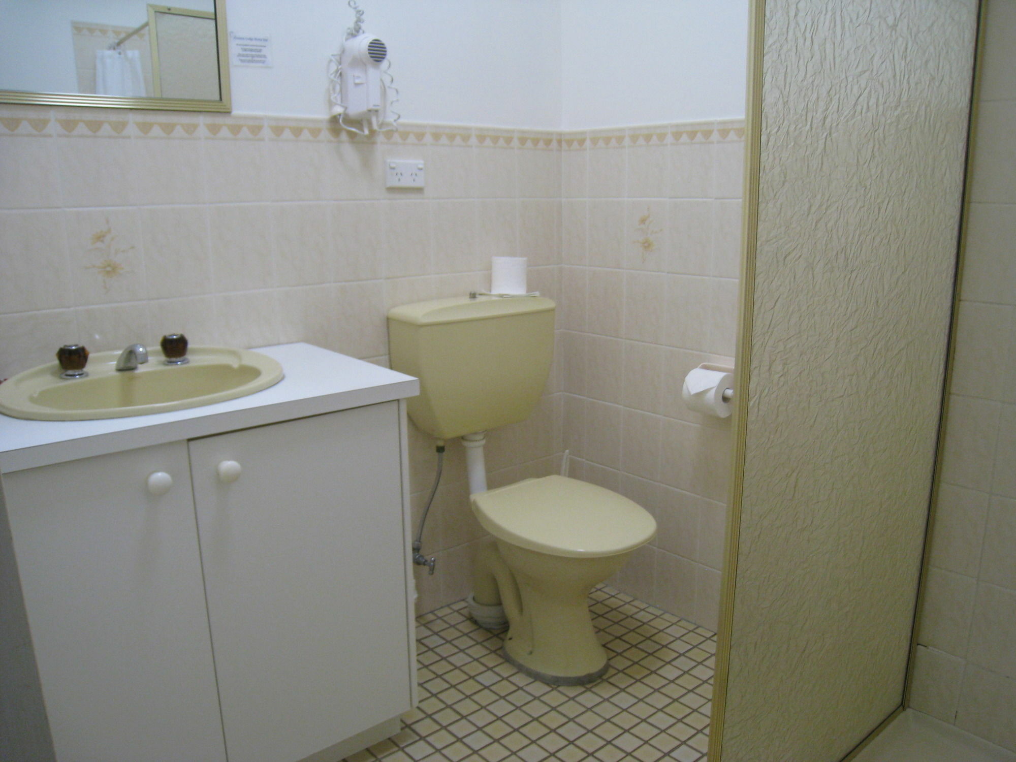 Country Motor Motel 3*